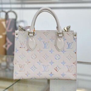 Classic Louis Vuitton Bag: A Stylish and Versatile Choice for Elegance